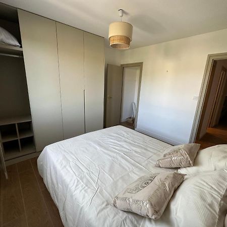 Minois Apartment Saint-Genet-Lerpt Luaran gambar