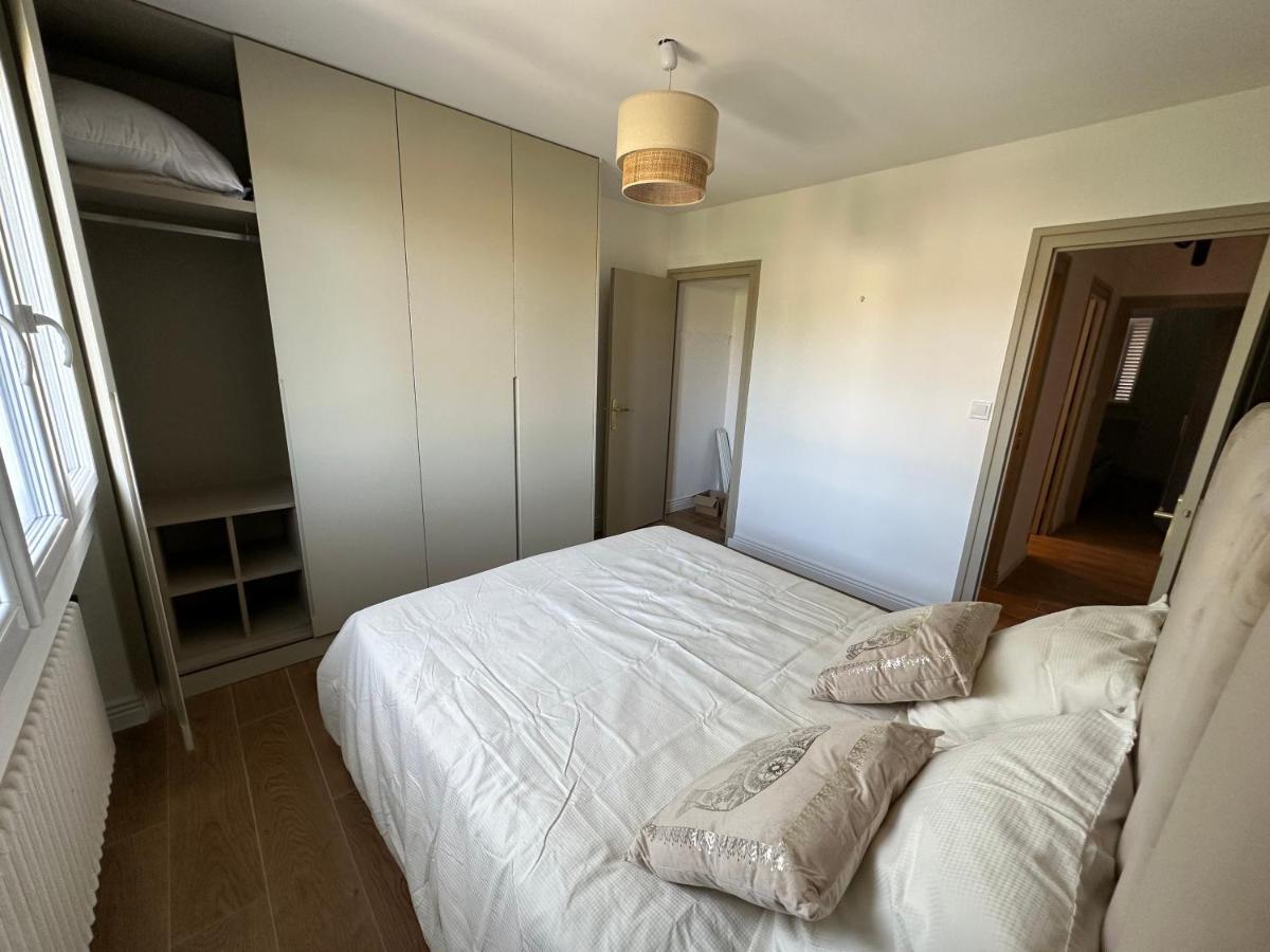 Minois Apartment Saint-Genet-Lerpt Luaran gambar